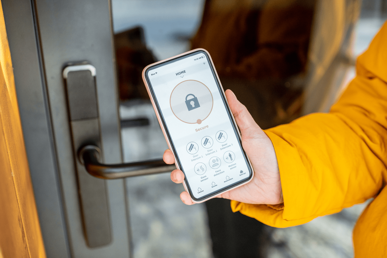Lock with remote Airbnb management feature